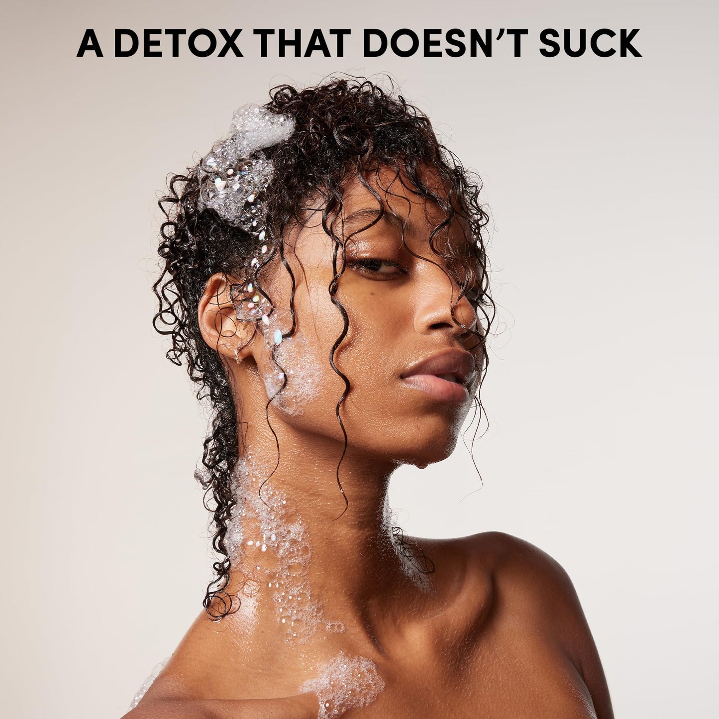 OUAI Detox Shampoo - Clarifying Shampoo for Build Up, Dirt, Oil, Product and Hard Water - Apple Cider Vinegar & Keratin for Clean, Refreshed Hair - Sulfate-Free Hair Care (10 oz)